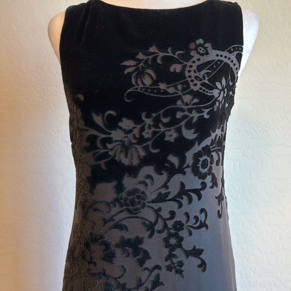 Lauren Ralph Lauren black velvet floral‎ dress - Picture 2 of 6